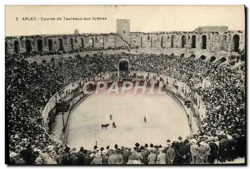 Ansichtskarte AK Arles Course de Taureaux Aux Arenes Corrida