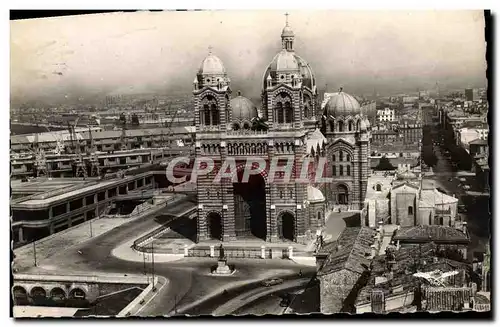 Cartes postales moderne Marseille La Cathedrale