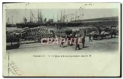 Cartes postales Marseille Le quai d&#39embarquement des Messageries Maritimes Bateaux