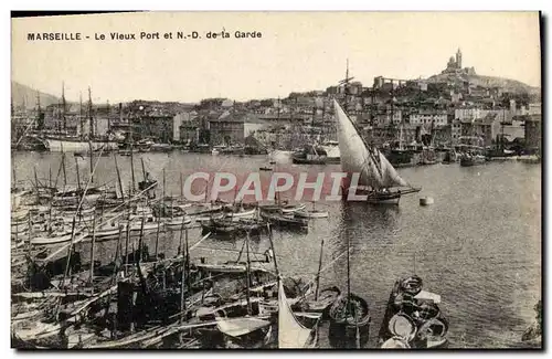 Cartes postales Marseille Le Vieux port et ND de la garde Bateaux