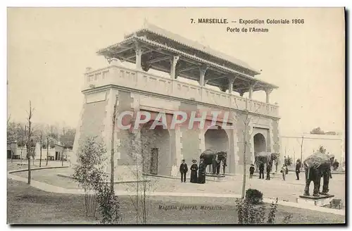 Ansichtskarte AK Marseille Exposition coloniale 1906 porte de l&#39Annam Elephant