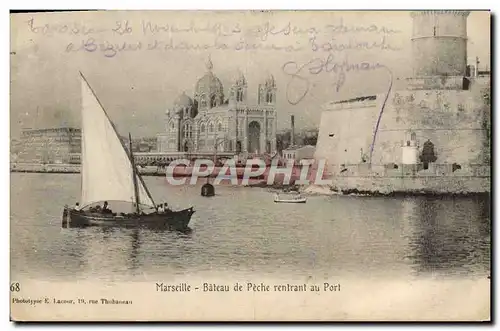 Ansichtskarte AK Marseille Bateau de peche rentrant au port Bateau