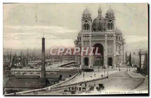 Cartes postales Marseille La cathedrale et la joliette