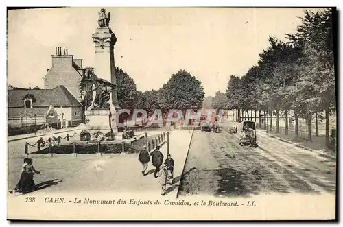 Cartes postales Caen Monument des Enfants Du Calvados et le Boulevard