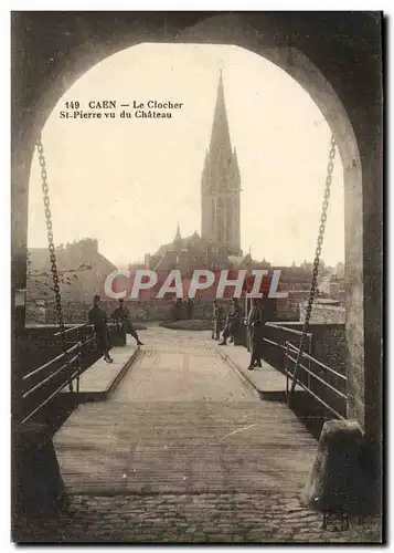 Ansichtskarte AK Caen Le Clocher St Pierre Vu du Chateau