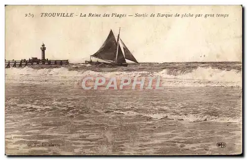 Cartes postales Trouville La reine des plages sortie de barque de peche par gros temps Bateau