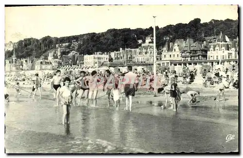 Ansichtskarte AK Trouville la reine des plage scenes de plage a maree haute