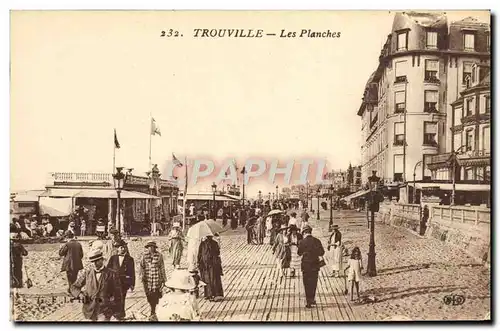 Cartes postales Trouville Les planches