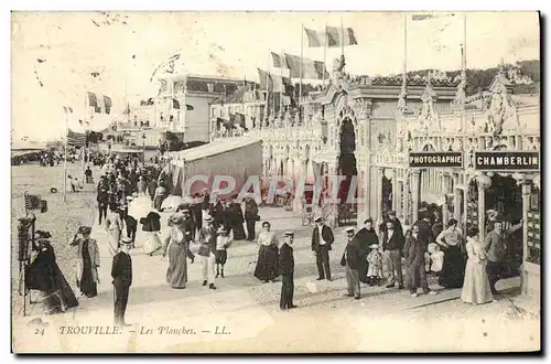 Cartes postales Trouville Les planches