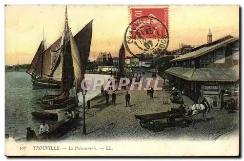 Cartes postales Trouville La poissonnerie Bateaux