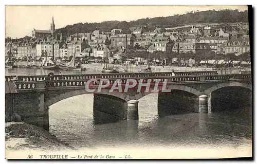 Cartes postales Trouville le pont de la gare