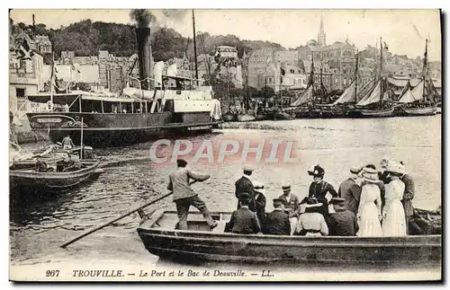 Cartes postales Trouville Le port et le bac de Deauville Bateaux