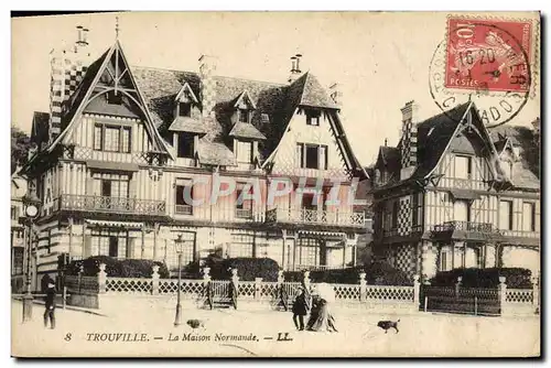 Cartes postales Trouville La maison normande