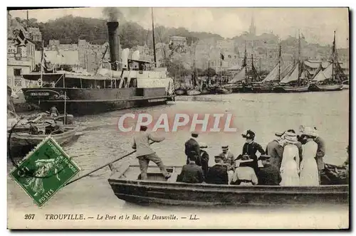 Cartes postales Trouville Le port et le bac de Deauville Bateaux