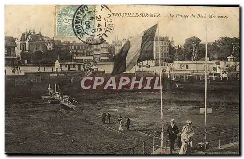 Ansichtskarte AK Trouville Sur Mer La Passage du Bac a Mer Basse