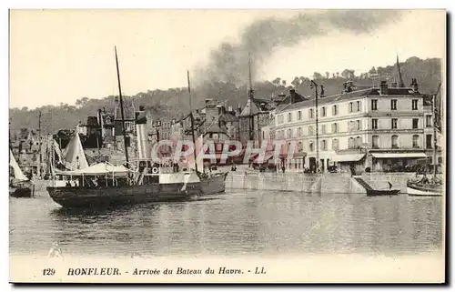 Cartes postales Honfleur Arrivee du Bateau du Havre