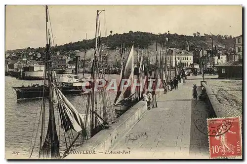 Cartes postales Honfleur L&#39Avant Port Bateaux