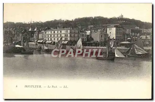 Cartes postales Honfleur Le Port Bateaux