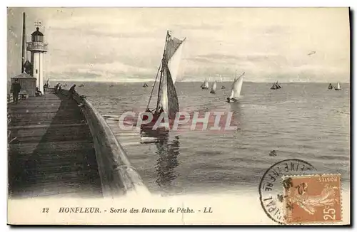 Ansichtskarte AK Honfleur Sortie des Bateaux de Peche