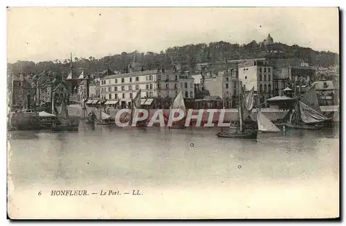 Ansichtskarte AK Honfleur Le Port Vu de la Lieutenance Bateaux