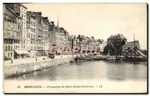 Ansichtskarte AK Honfleur Prespective du Quai Sainte Catherine Bateaux