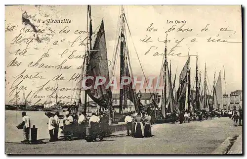 Cartes postales Trouville Les quais Bateaux Pecheurs