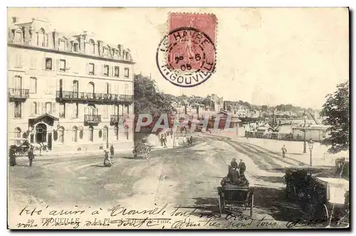 Cartes postales Trouville Place De L&#39Hotel de Ville