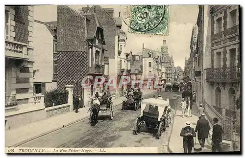 Cartes postales Trouville La Rue Victor Hugo Automobile