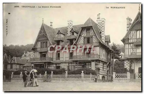 Cartes postales Trouville La maison normande