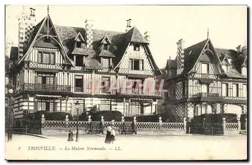 Cartes postales Trouville La maison normande