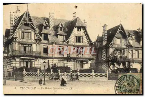 Cartes postales Trouville La maison normande