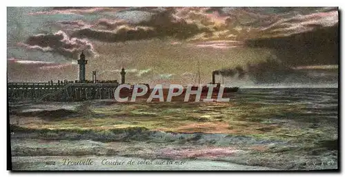 Cartes postales Trouville Coucher de soleil sur la mer Bateau