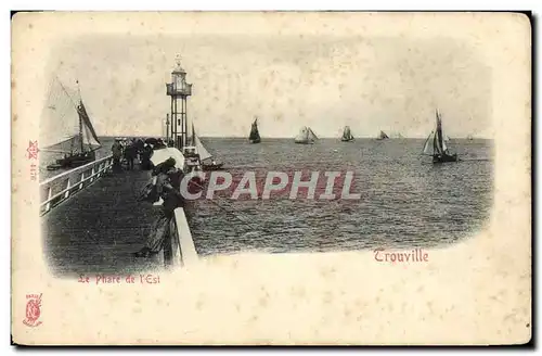 Ansichtskarte AK Trouville Le phare de l&#39est Peche Pecheur Bateaux