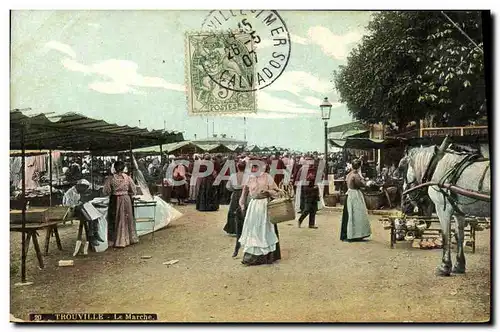 Cartes postales Trouville Le marche Cheval