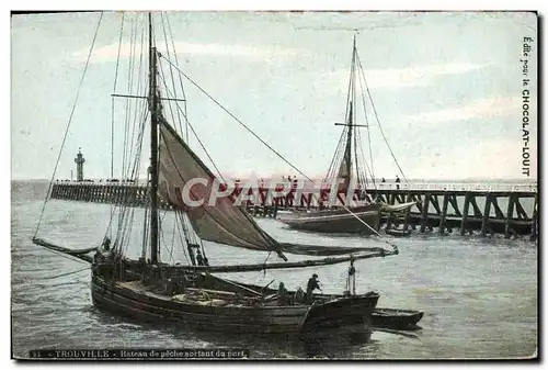 Cartes postales Trouville Bateau de peche sortant du port