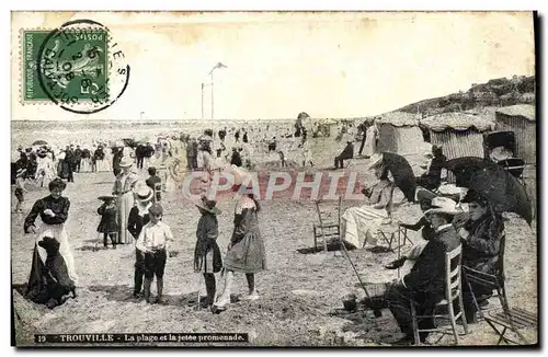 Cartes postales Trouville La plage et la jetee promenade