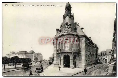 Cartes postales Trouville L&#39Hotel de ville et le casino