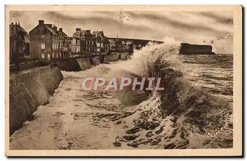 Ansichtskarte AK La Normandie arromanches Les bains le port de la liberation 1944 La digue par grosse mer Militar