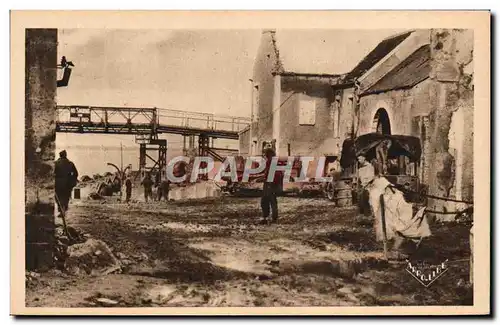 Cartes postales La Normandie arromanches Les bains le port de la liberation 1944 La rue des Bains Militaria