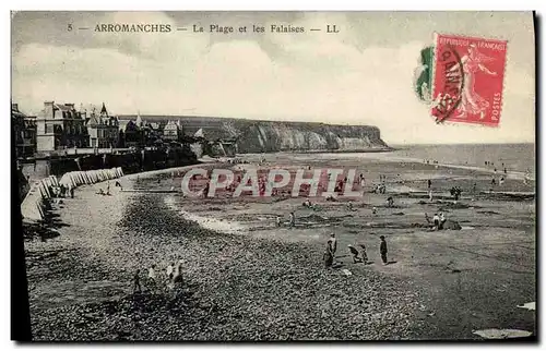 Ansichtskarte AK Arromanches La plage et les falaises