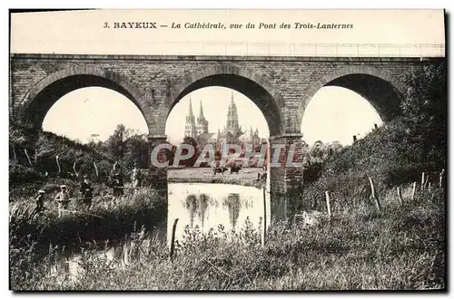 Cartes postales Bayeux La cathedrale vue du pont des trois lanternes Enfants Peche pecheurs