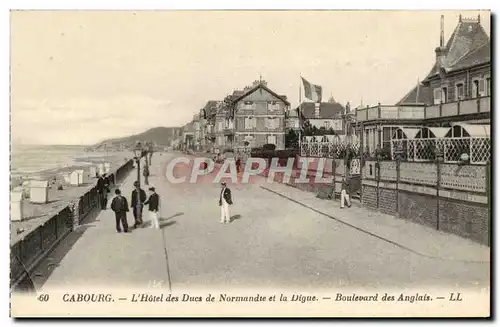 Ansichtskarte AK Cabourg L&#39Hotel des de Normandes et la Digue Boulevard des Anglais