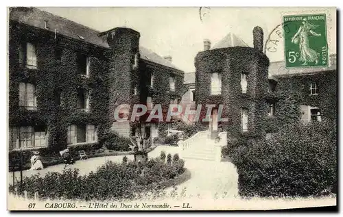 Ansichtskarte AK Cabourg L&#39Hotel des ducs de Normandie