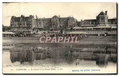 Cartes postales Cabourg Le Casino et le Grand Hotel