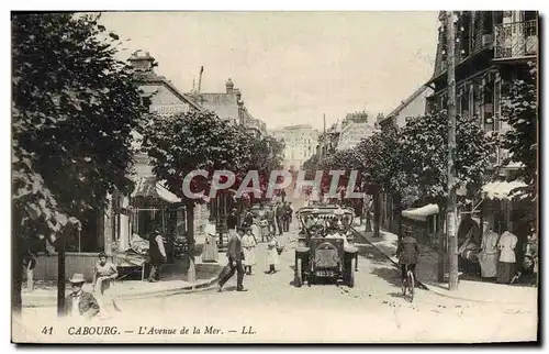 Ansichtskarte AK Cabourg Avenue de la Mer Automobile