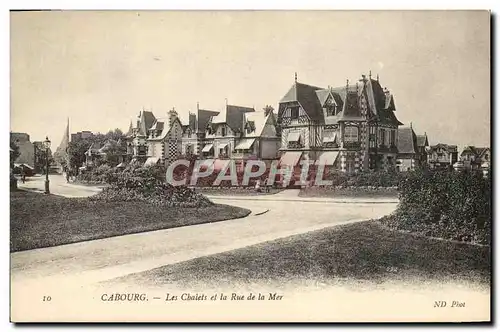 Ansichtskarte AK Cabourg Les Chalets et la Rue de la Mer