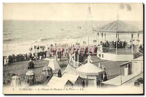 Ansichtskarte AK Cabourg Le Kiosque de Musique et la Place