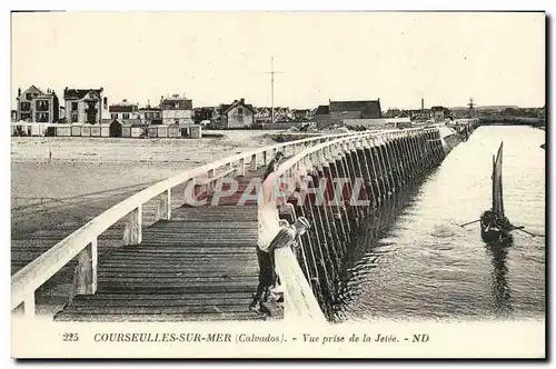 Cartes postales Courseulles sur Mer Vue prise de la Jetee