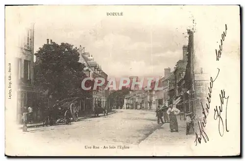 Cartes postales Dozule Une Rue Au loin L&#39Eglise