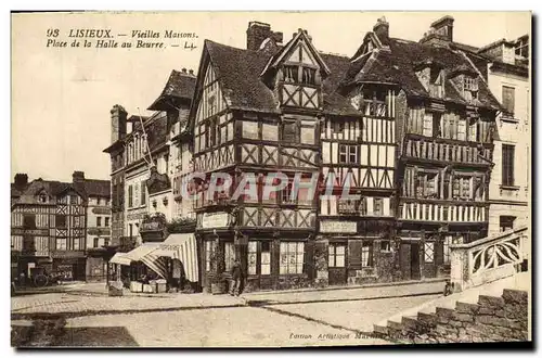 Ansichtskarte AK Lisieux Vieilles Maisons place de la halle au beurre